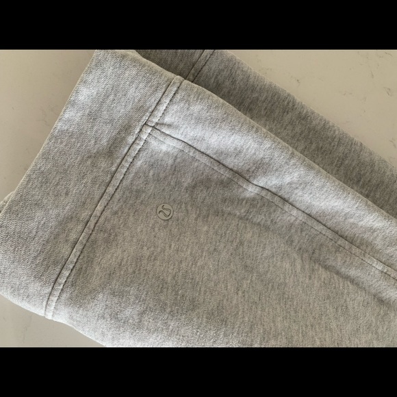 Asymmetric Lululemon zip hoodie - Picture 7 of 15